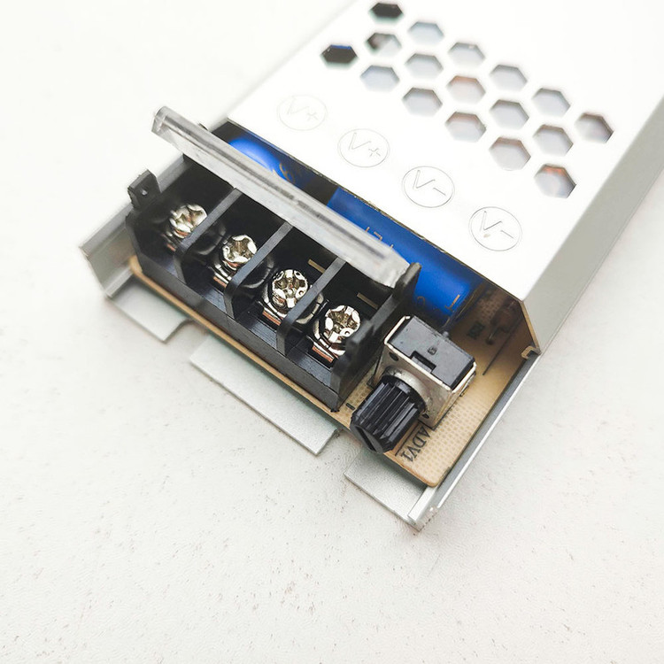ترانس اسلیم 12 ولت 33.3 آمپر لیتون مدل JH-12v 400W