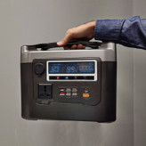 پاوربانک مدل مولتی 600W کمپینگ 220v طرح شارژ وایرلس ظرفیت 120000 میلی آمپر ساعت